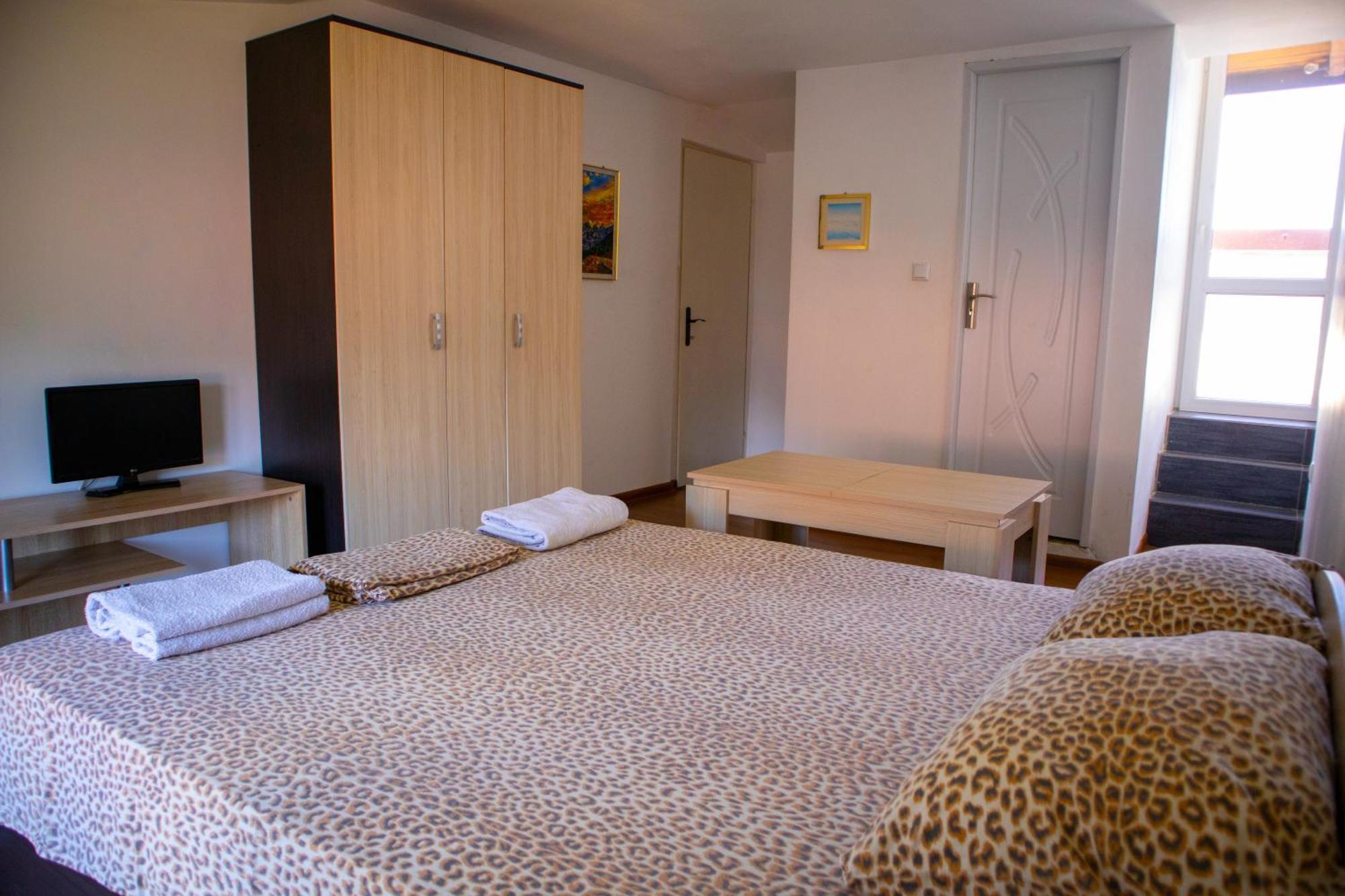 Alpin Guest House Sapareva Banya ภายนอก รูปภาพ